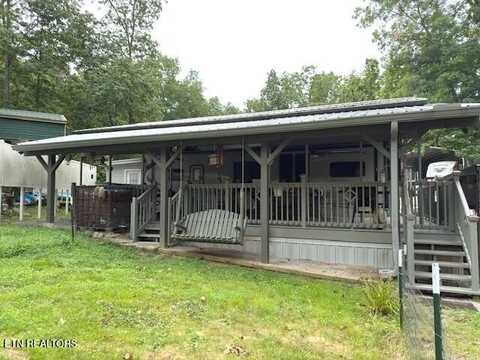 18 Chestnut Oak Drive, Crossville, TN 38571