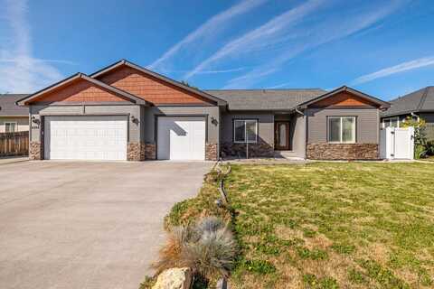 6404 Ventura Drive, Klamath Falls, OR 97603