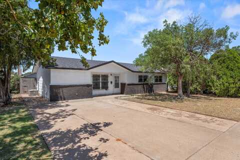 1934 73rd Street, Lubbock, TX 79423