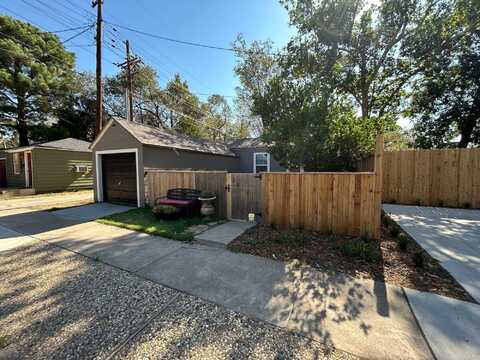 2832 24th Street, Lubbock, TX 79410