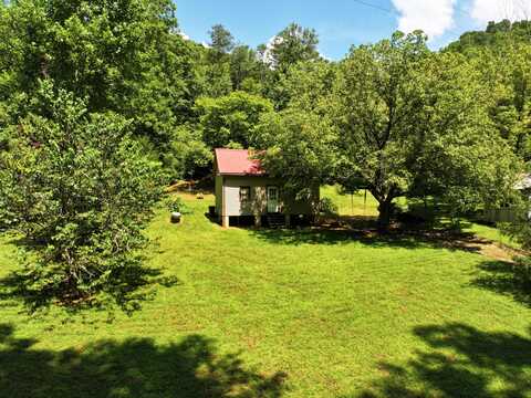 1875 Little Buck Creek, Irvine, KY 40336