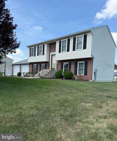 15305 COBBLE DRIVE, GREENCASTLE, PA 17225