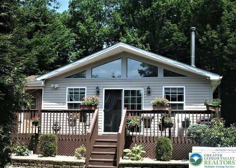1026 Seven Nation Drive, Coolbaugh Twp, PA 18466