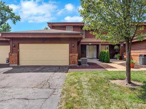 1131 Claytonbrook Court, Ballwin, MO 63011