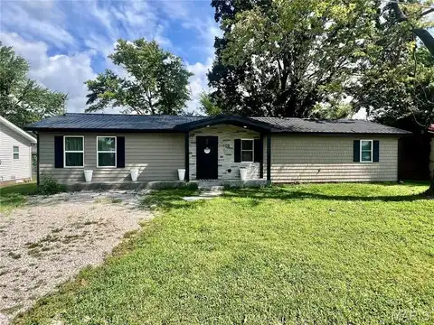608 Cedar Street, Richland, MO 65556