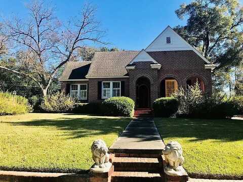 925 South Main Street, Moultrie, GA 31768