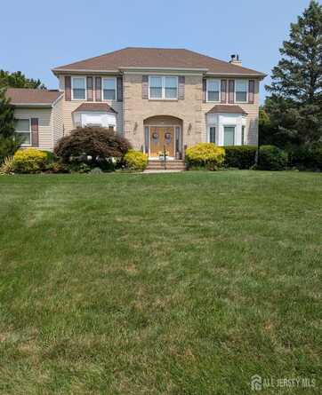 4 Jeana Court, Monroe, NJ 08831