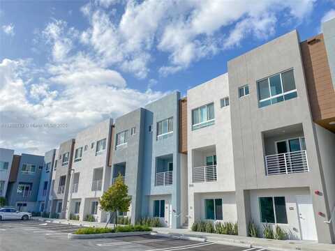 2535 NE 193rd St, Miami, FL 33180
