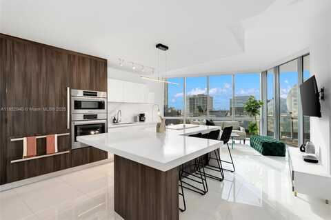 851 NE 1st Ave, Miami, FL 33132