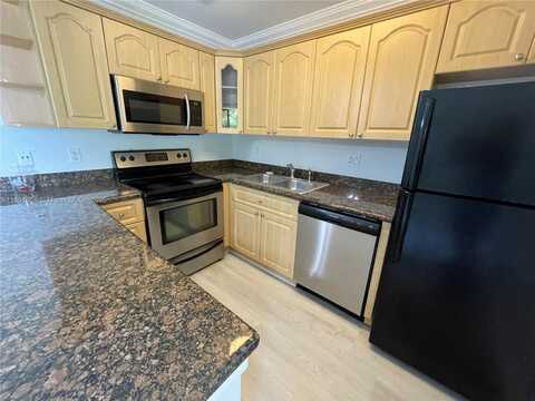 1401 NE 53rd St, Fort Lauderdale, FL 33334