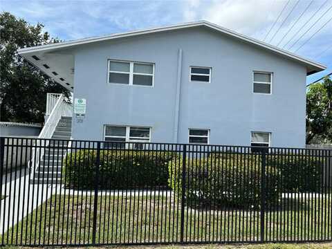 201 SW 2nd St, Pompano Beach, FL 33060