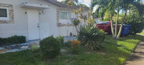 4795 NW 42nd St, Lauderdale Lakes, FL 33319