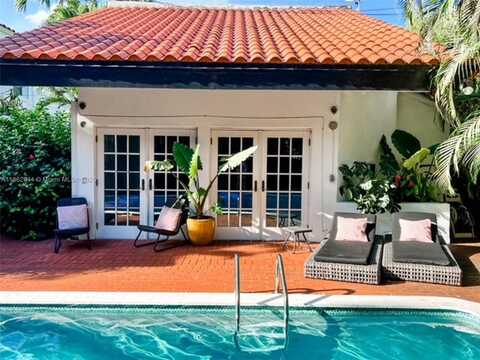 320 W 55th St, Miami Beach, FL 33140