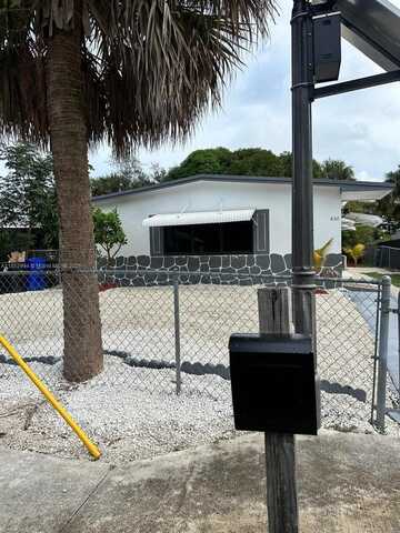 630 NW 14th Way, Fort Lauderdale, FL 33311