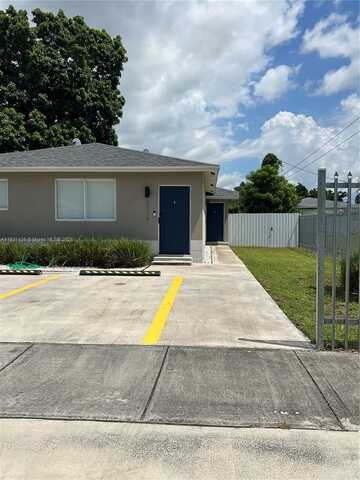 2119 NW 43rd St, Miami, FL 33142