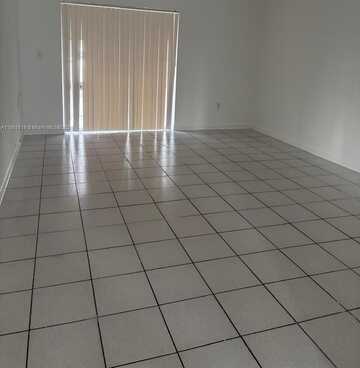 2710 W 76th St, Hialeah, FL 33016
