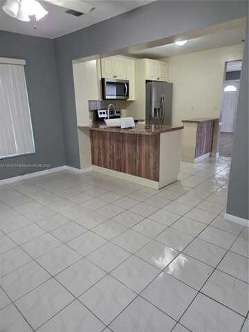 1040 NW 73rd Ter, Margate, FL 33063