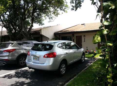 546 NE 199th Ln, Miami, FL 33179