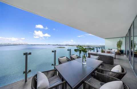 700 Northeast, Miami, FL 33137