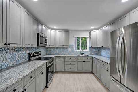 3800 SW 58th Ter, West Park, FL 33023