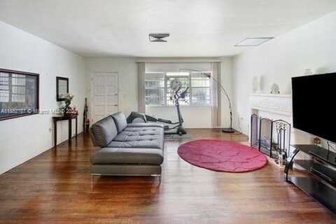 231 NE 48th Ter, Miami, FL 33137