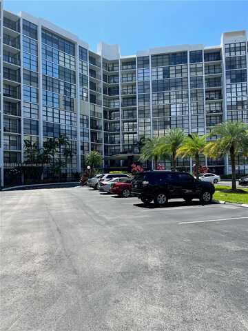 1000 Parkview Dr, Hallandale Beach, FL 33009