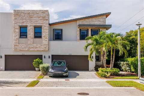 10590 NW 78th Ter, Doral, FL 33178