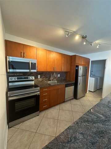9273 Collins Ave, Surfside, FL 33154