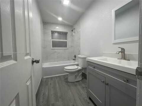 1719 Lincoln St, Hollywood, FL 33020