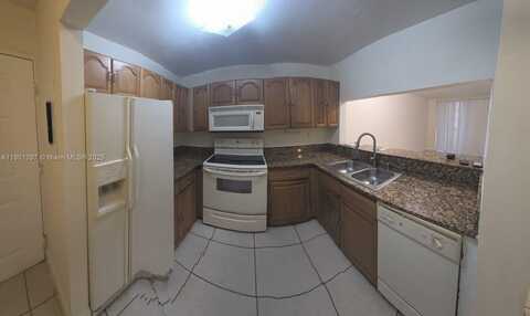 8185 NW 7th St, Miami, FL 33126