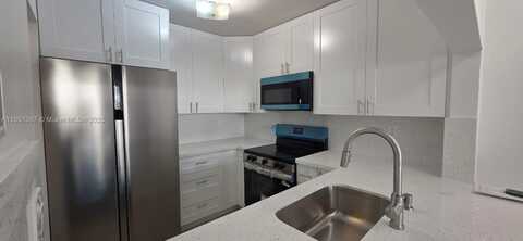 8185 NW 7th St, Miami, FL 33126