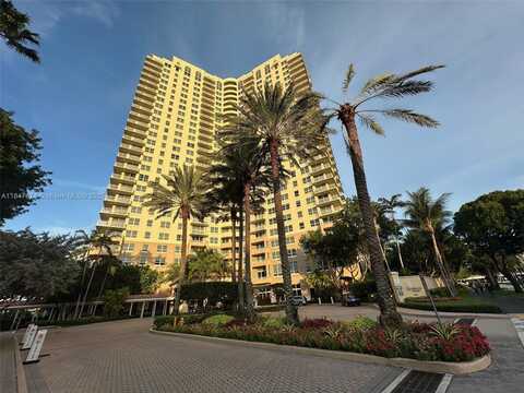 19501 W Country Club Dr, Aventura, FL 33180