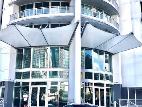 690 SW 1 CT, Miami, FL 33130