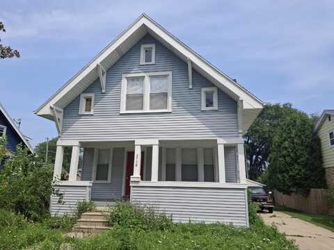3758 E Van Norman Ave, Cudahy, WI 53110