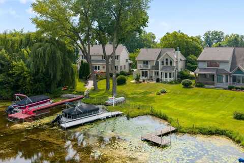 7450 E Wind lake Rd, Waterford, WI 53185