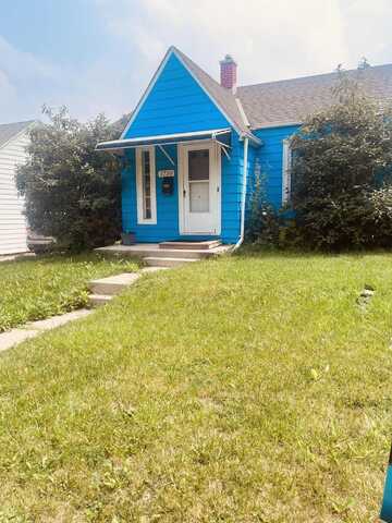 3730 S 5th Pl, Milwaukee, WI 53207