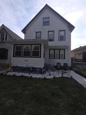 1509 S 33rd St, Milwaukee, WI 53215