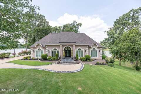 1590 Stonehedge Drive, Southaven, MS 38671