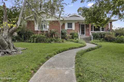 487 Oaklawn Place, Biloxi, MS 39530