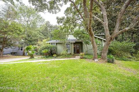 3519 Courtenay Circle, Ocean Springs, MS 39564