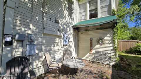 910 Carlisle Street, Jackson, MS 39202