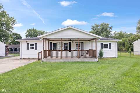 207 Center Drive, Mooresville, IN 46158