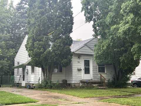 930 Bloor, Flint, MI 48507