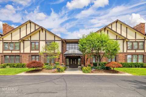 1750 Vernier, Grosse Pointe Woods, MI 48236