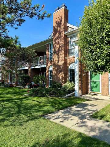 52163 Heatherstone, Macomb, MI 48042