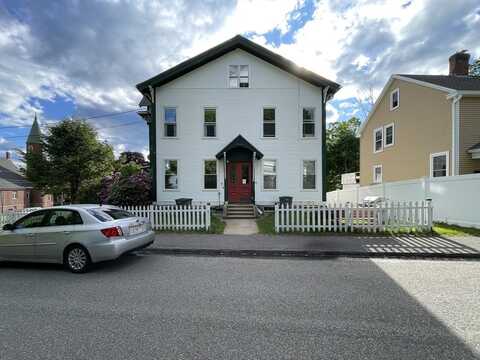35 Cedar St, Gardner, MA 01440
