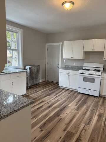 55 Main St, Fairhaven, MA 02719