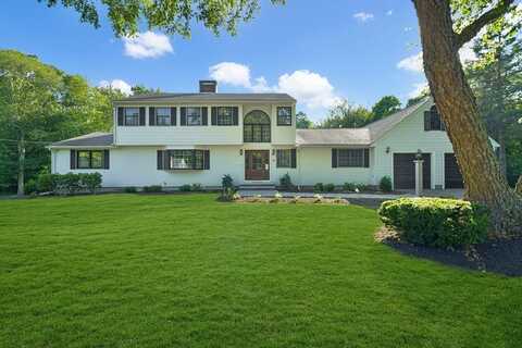 15 S Washington St, Norton, MA 02766