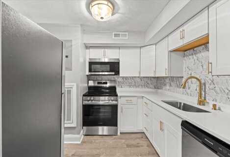 104 Oak Lane, Brockton, MA 02301