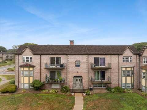 104 Oak Lane, Brockton, MA 02301